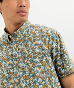Eastsidewardrobe.shopad21e5a4f4 5