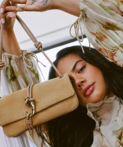 Eastsidewardrobe.shop8672e88df0 2