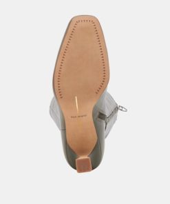 Eastsidewardrobe.shopaf41e557be 3